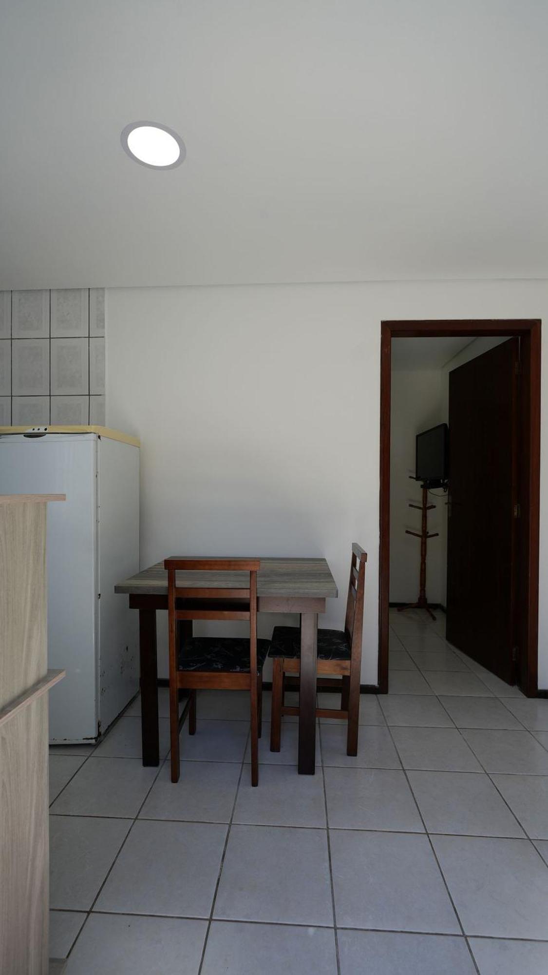 Residencial Adolfo - Mestre Naro 邦比尼亚斯 外观 照片