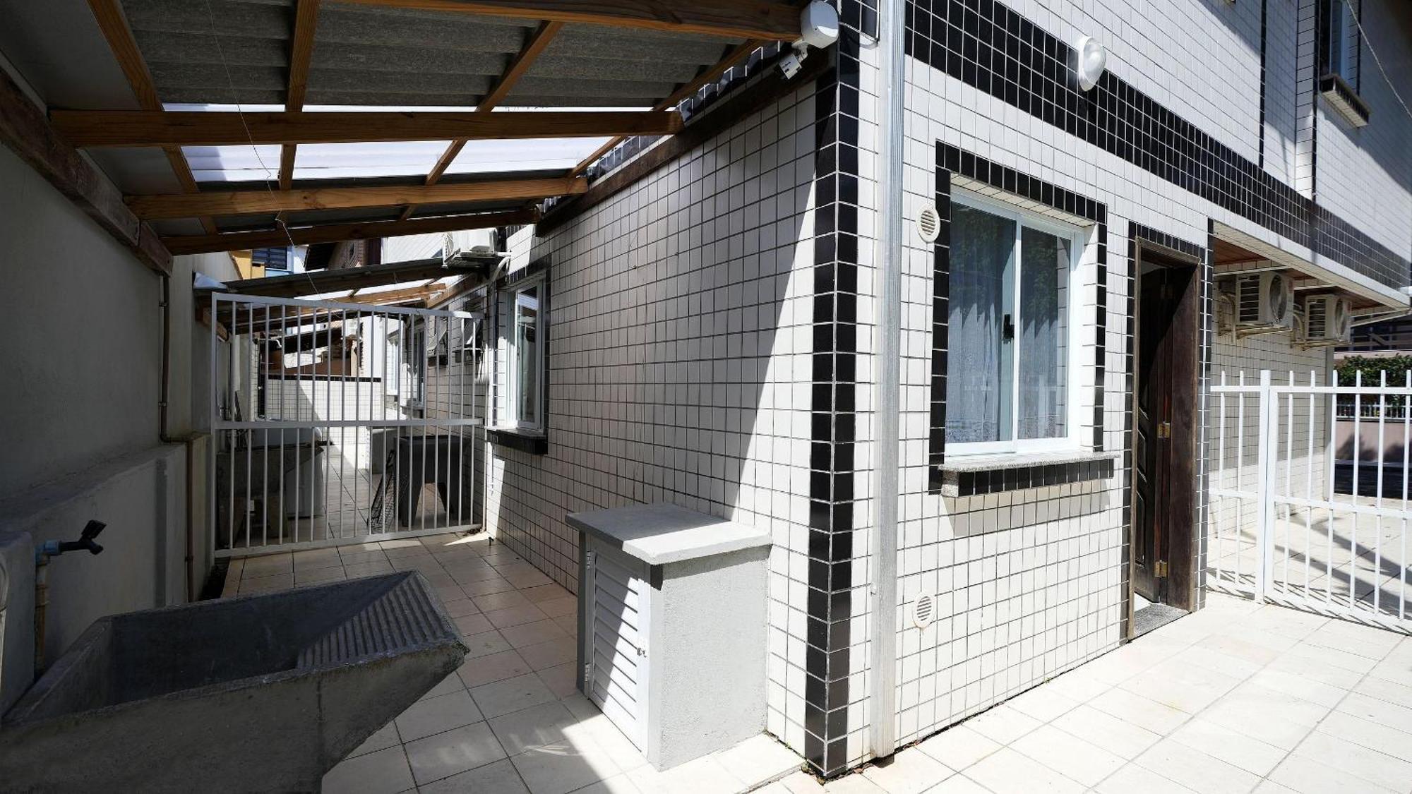 Residencial Adolfo - Mestre Naro 邦比尼亚斯 外观 照片