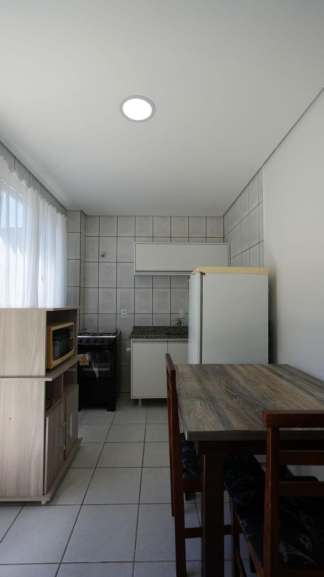 Residencial Adolfo - Mestre Naro 邦比尼亚斯 外观 照片