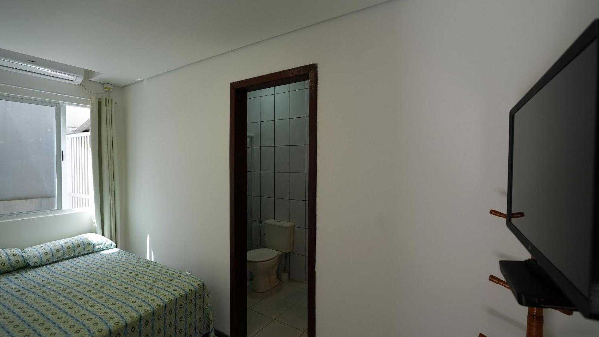 Residencial Adolfo - Mestre Naro 邦比尼亚斯 外观 照片