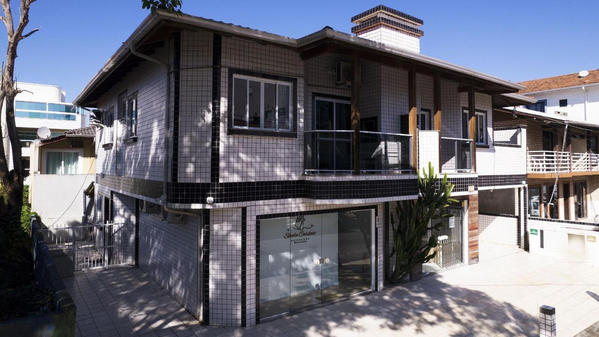 Residencial Adolfo - Mestre Naro 邦比尼亚斯 外观 照片